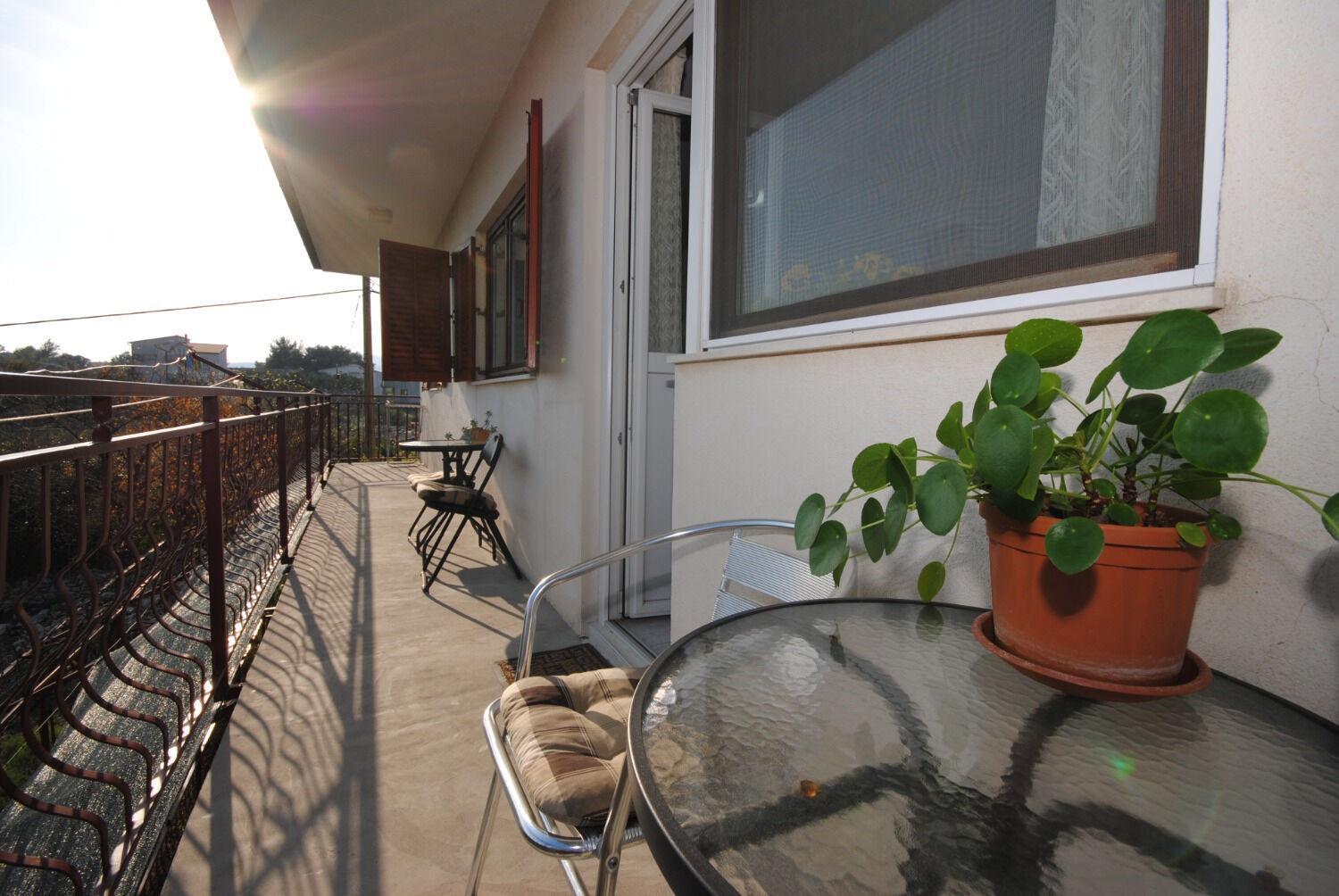 Apartment Ezgety - 330m From *